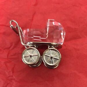 MINIATURE CRYSTAL BABY BUGGY